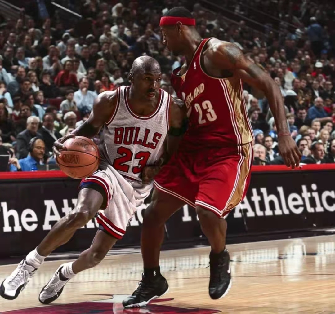 争议巨大！切尔西4人入选英超8月最佳阵，利物浦无人上榜引质疑