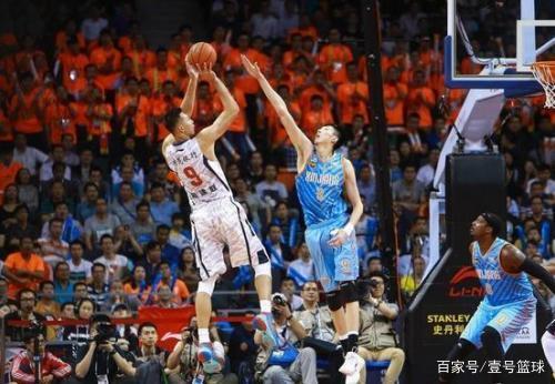 两人都将在 两人都将在